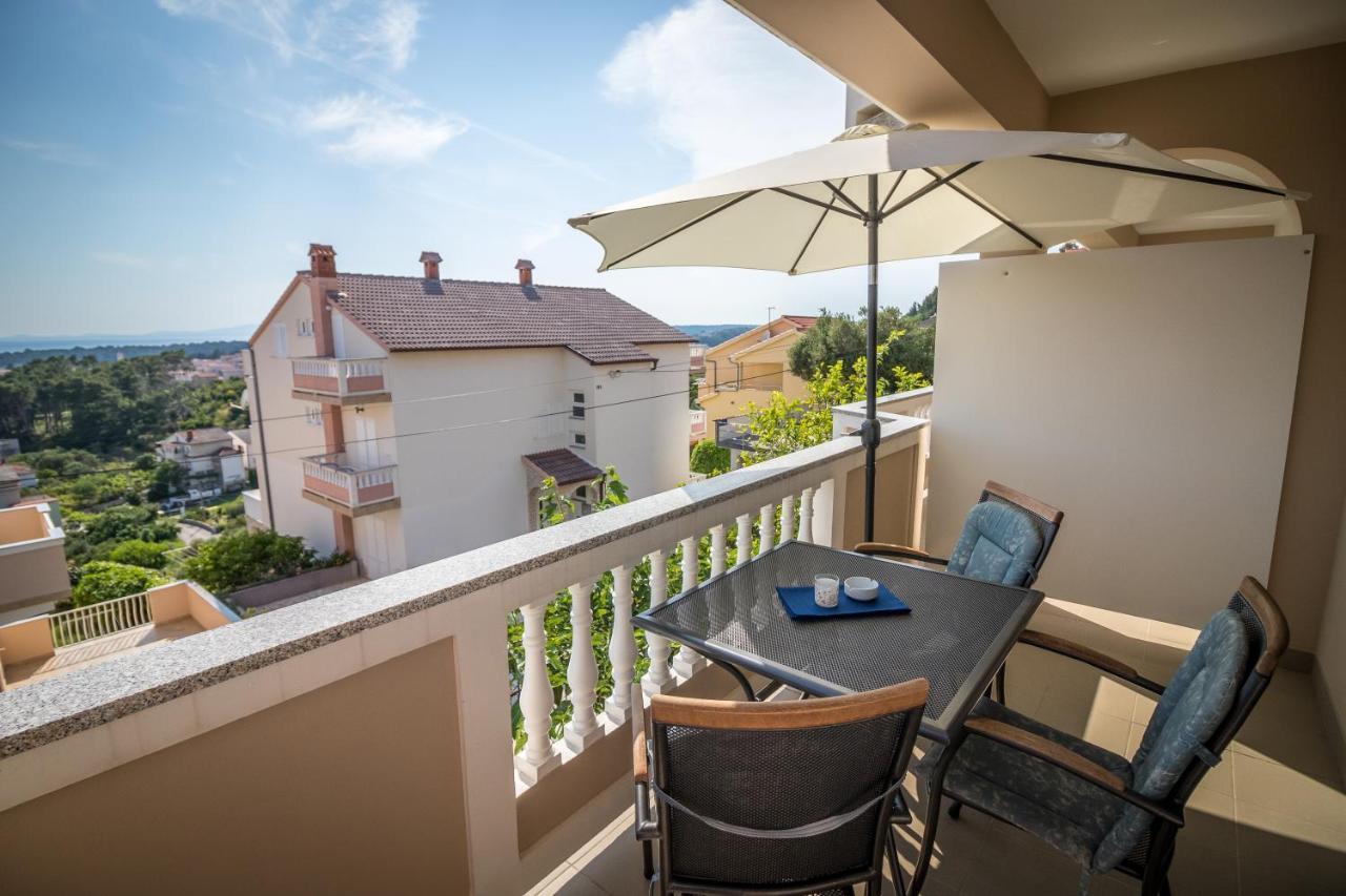 Katarina Apartments Раб Екстериор снимка