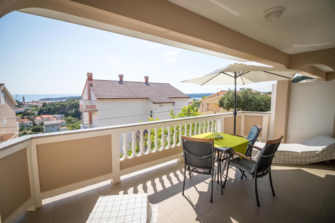 Katarina Apartments Раб Екстериор снимка