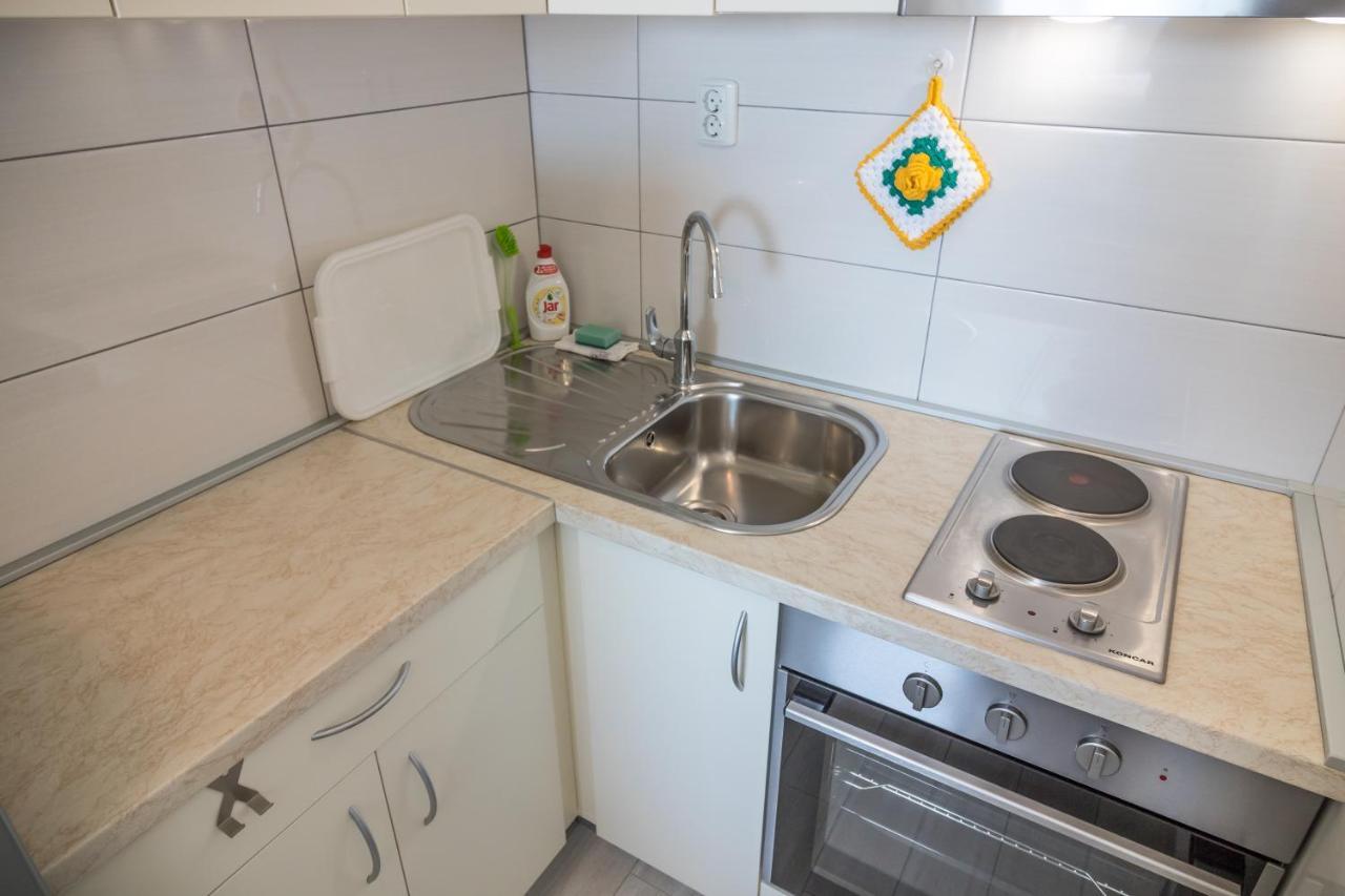 Katarina Apartments Раб Екстериор снимка